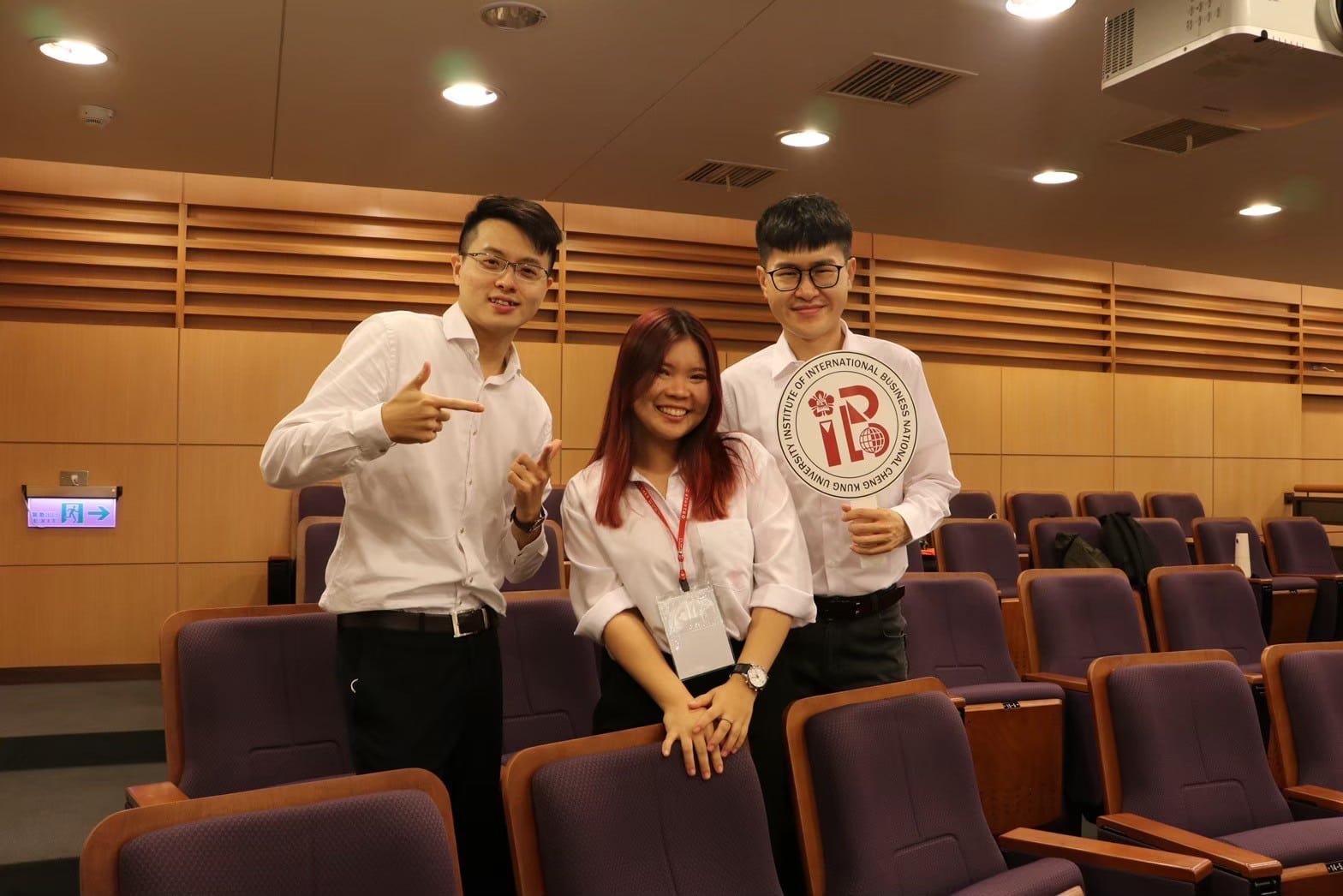 น้องมายด์ (คณะ MBA)